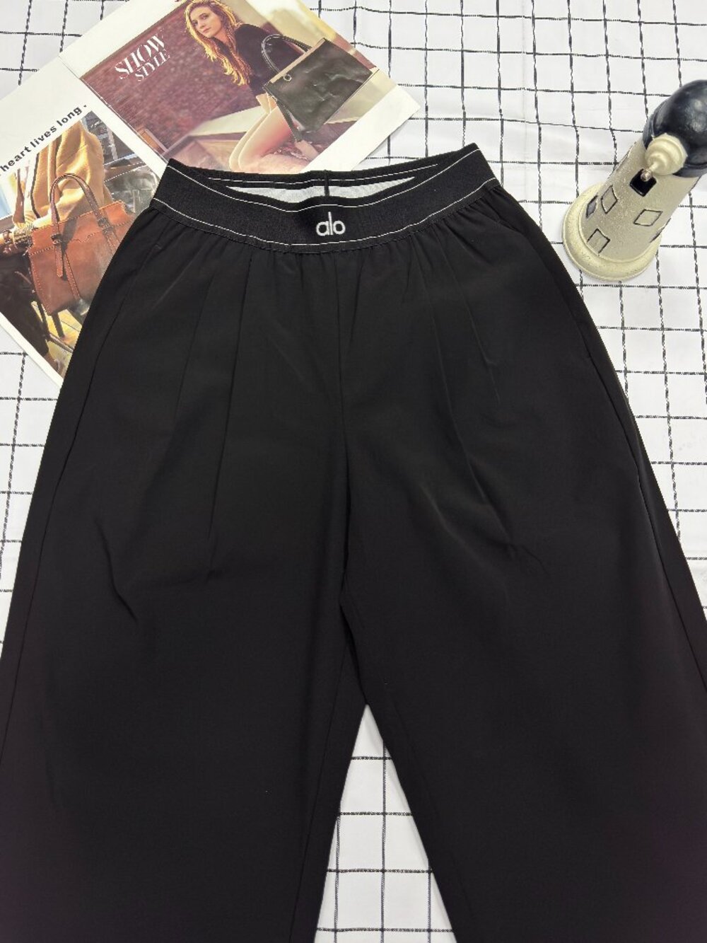 Minimalist Black Trousers🎼ALO Yoga Suit Up Wide Leg Pants | XS & L🧺
